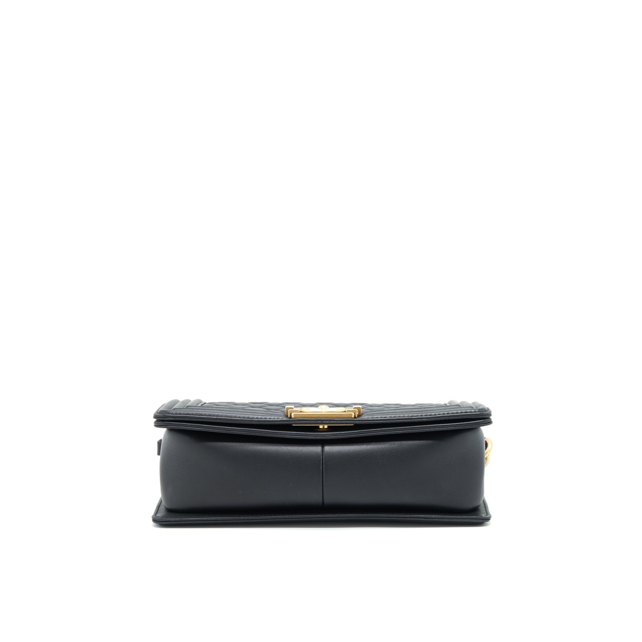 CHANEL MEDIUM BOY BLACK LAMBSKIN GHW