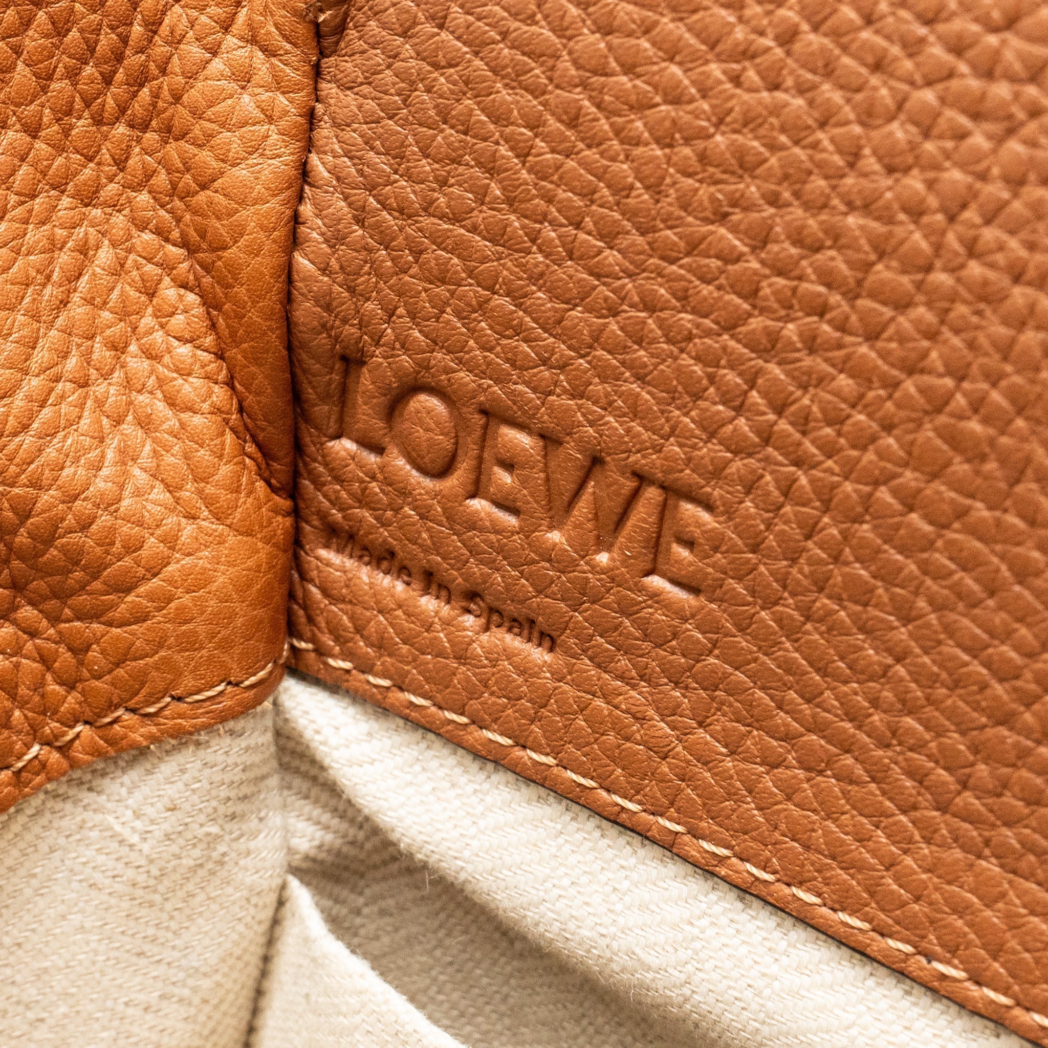 LOEWE X WILLIAM DE MORGAN MINI HAMMOCK FLORAL-EMBROIDERED SHOULDER BAG CALFSKIN TAN/ MULTICOLOUR GHW