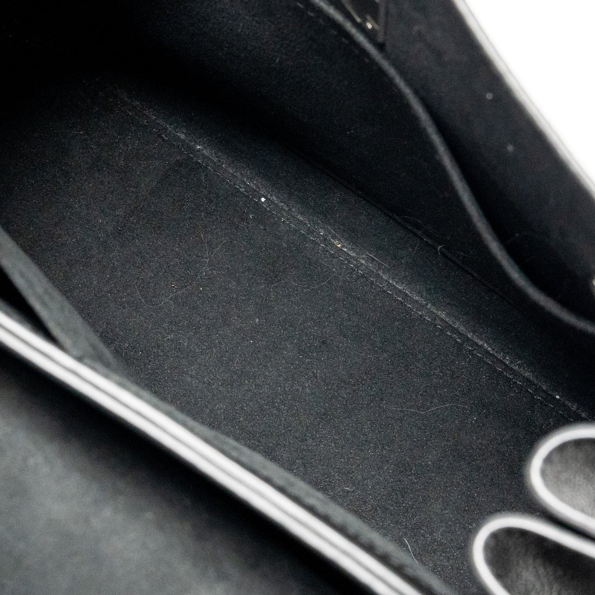 LOUIS VUITTON LOCKME EVER MM GRAINED CALFSKIN BLACK SHW