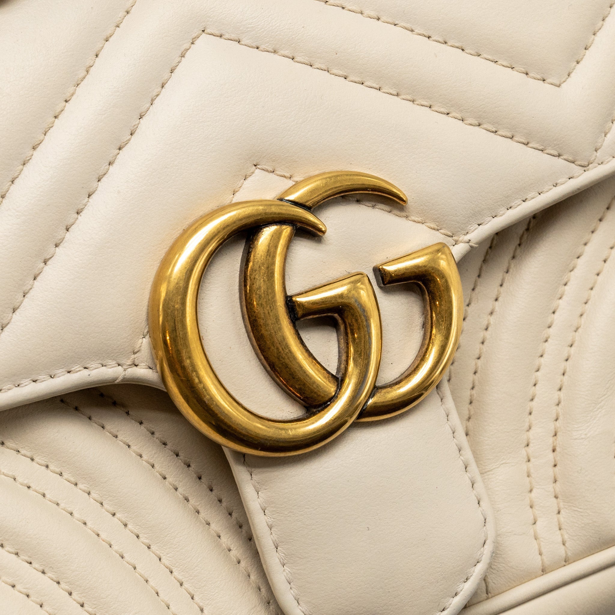 GUCCI MINI GG MARMONT SHOULDER BAG CALFSKIN WHITE GHW