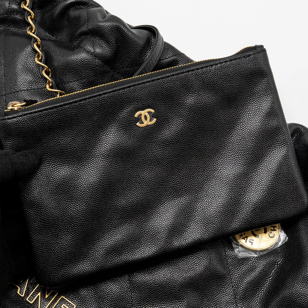 CHANEL MEDIUM 22 BAG CAVIAR BLACK GHW (MICROCHIP)
