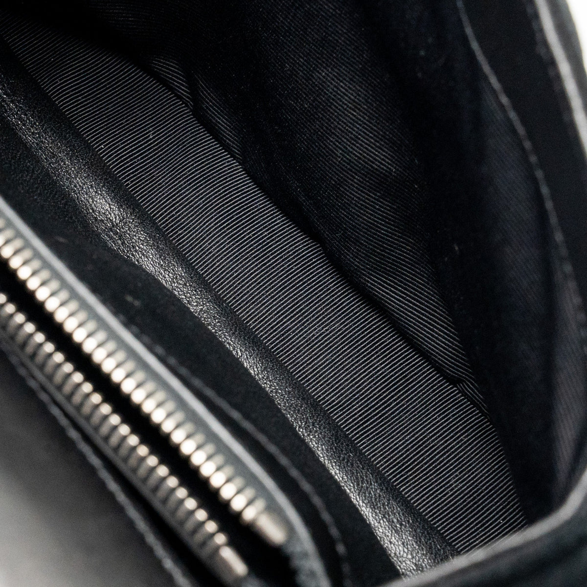 Saint Laurent/YSL Medium Chevron Fringe College Bag Suede Black Ruthenium Hardware