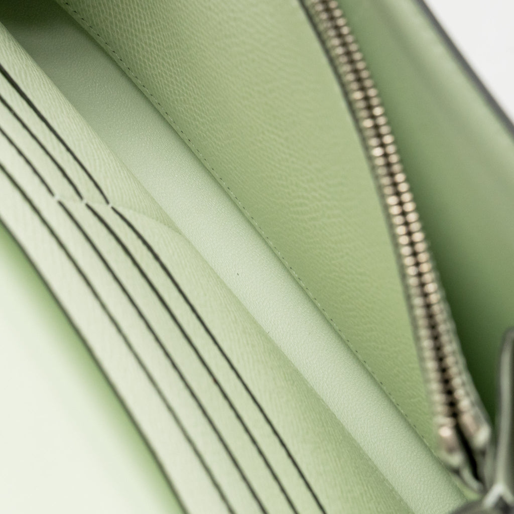 HERMES CLASSIC CONSTANCE TO GO EPSOM VERT FIZZ SHW