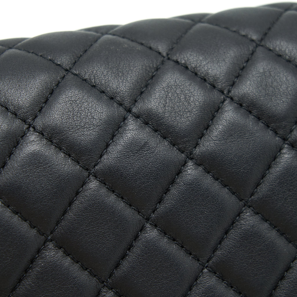 CHANEL MEDIUM BOY BLACK LAMBSKIN GHW