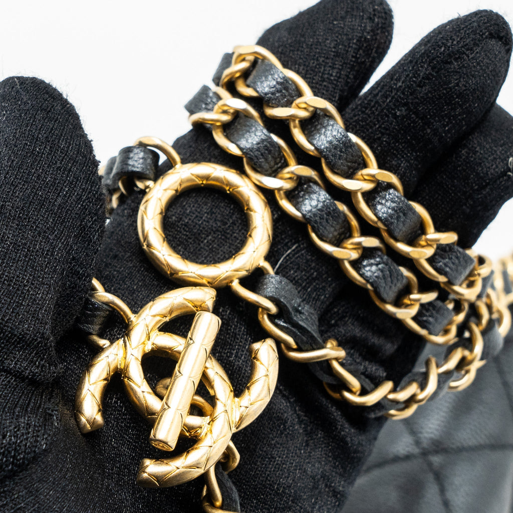 CHANEL MINI FLAP BAG WITH ADJUSTABLE CHAINS CAVIAR BLACK GHW(MICROCHIP)