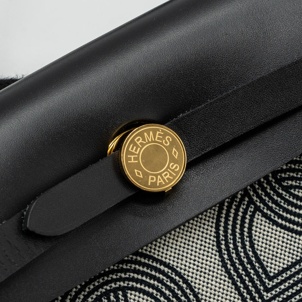 HERMES HERBAG 31 ZIP BAG TOILE H PLUME CANVAS/ HUNTER LEATHER BLACK / ECRU GHW