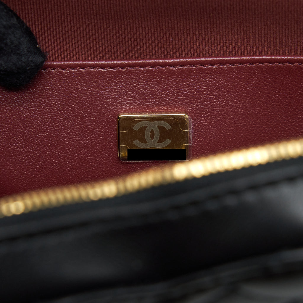 CHANEL 22S HEART BAG LAMBSKIN BLACK LGHW