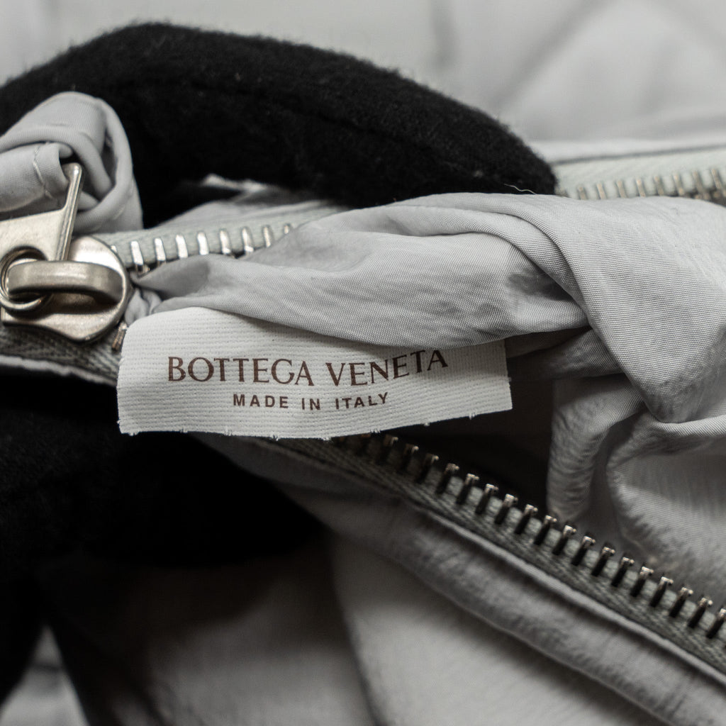 BOTTEGA VENETA PADDED TECH CASSETTE INTRECCIO NYLON LIGHT GREY SHW