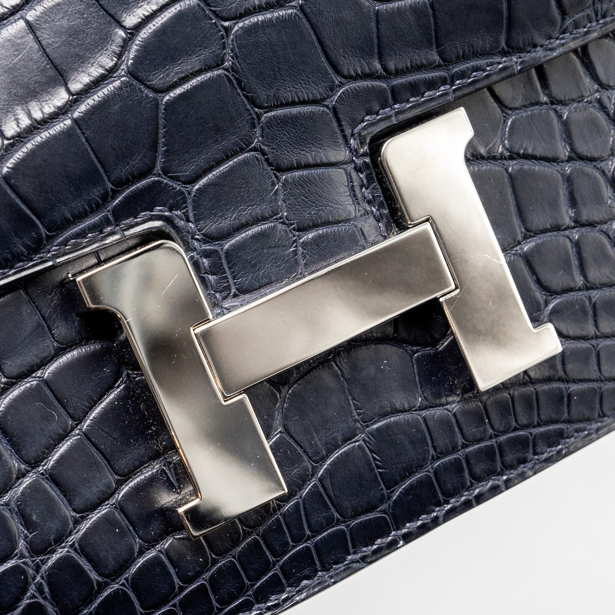 HERMES MINI CONSTANCE ALLIGATOR MISSISSIPPIENSIS MATTE MARINE / ROSE SHEHERAZADE SHW