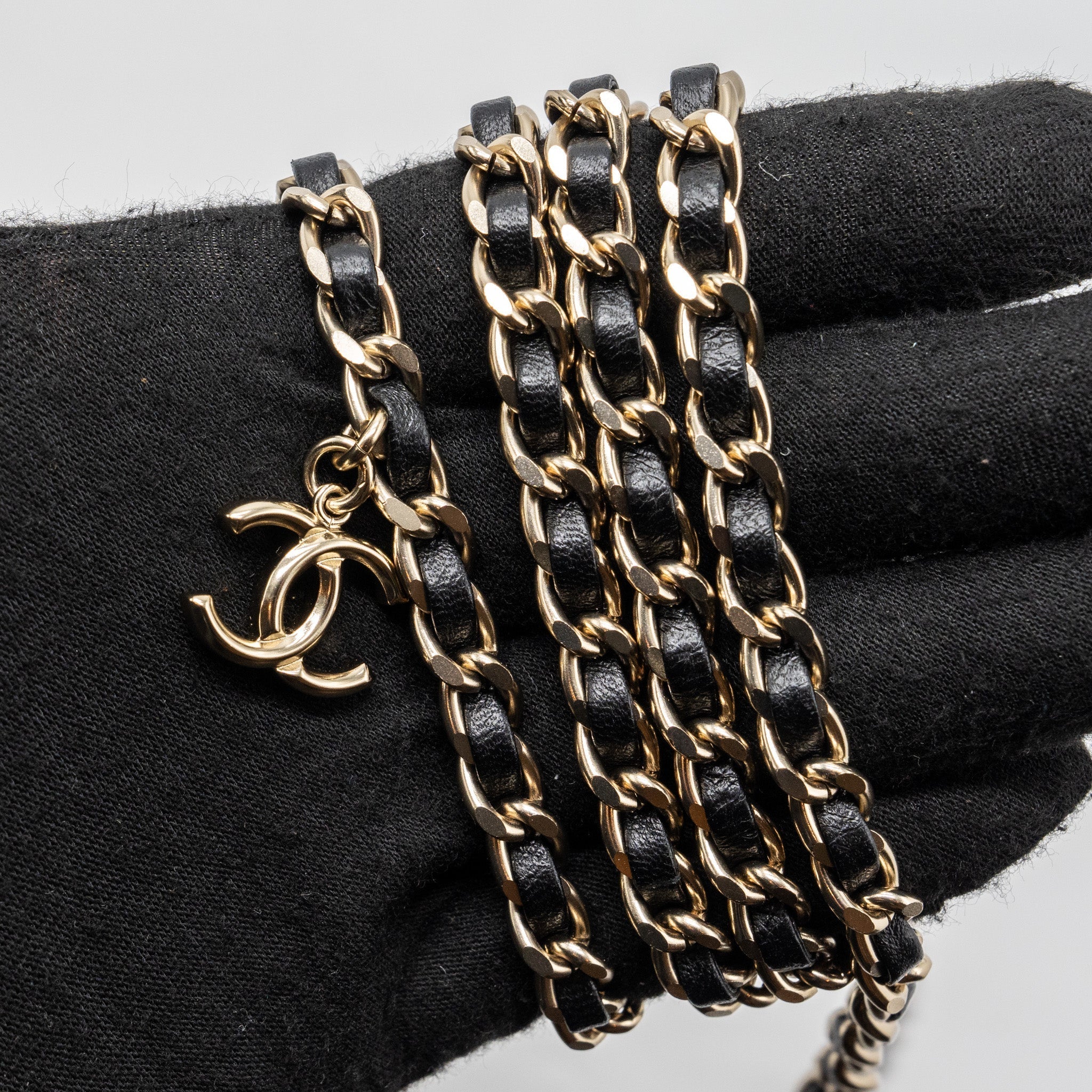 CHANEL GOLD CLUTCH O CHAIN PHONE HOLDER LAMBSKIN BLACK LGHW