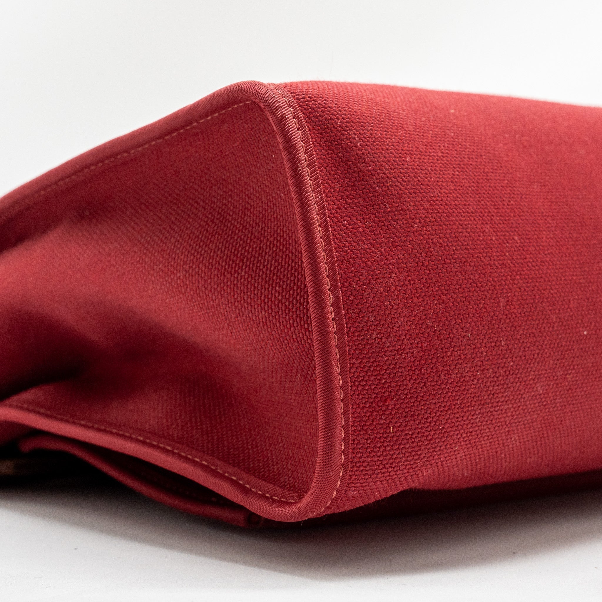 HERMES HERBAG 31 ZIP BAG CANVAS/HUNTER LEATHER RED SHW