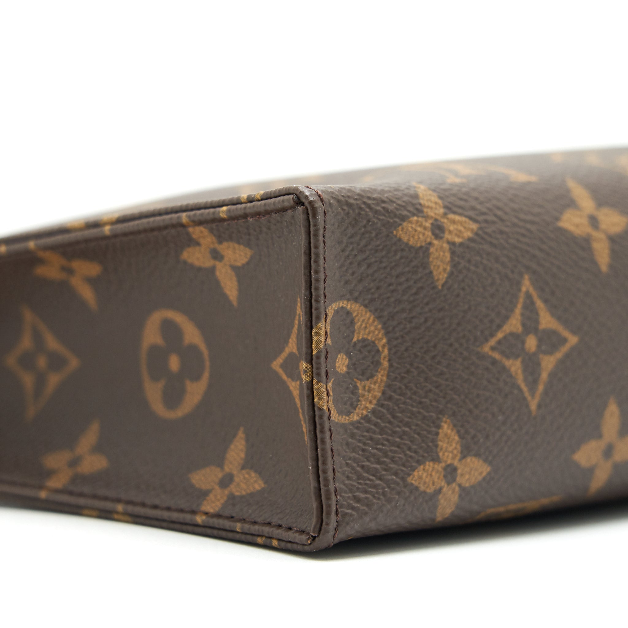 LOUIS VUITTON TOILETRY POUCH SIZE 26 IN MONOGRAM