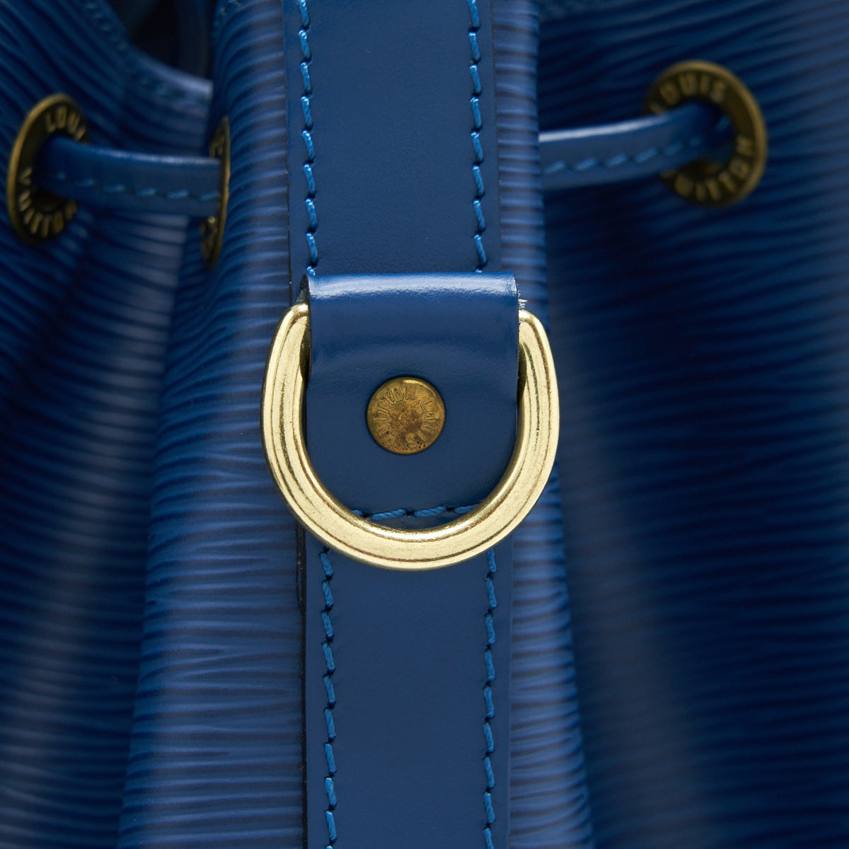 LOUIS VUITTON VINTAGE PETITE NOE EPI BLUE GHW