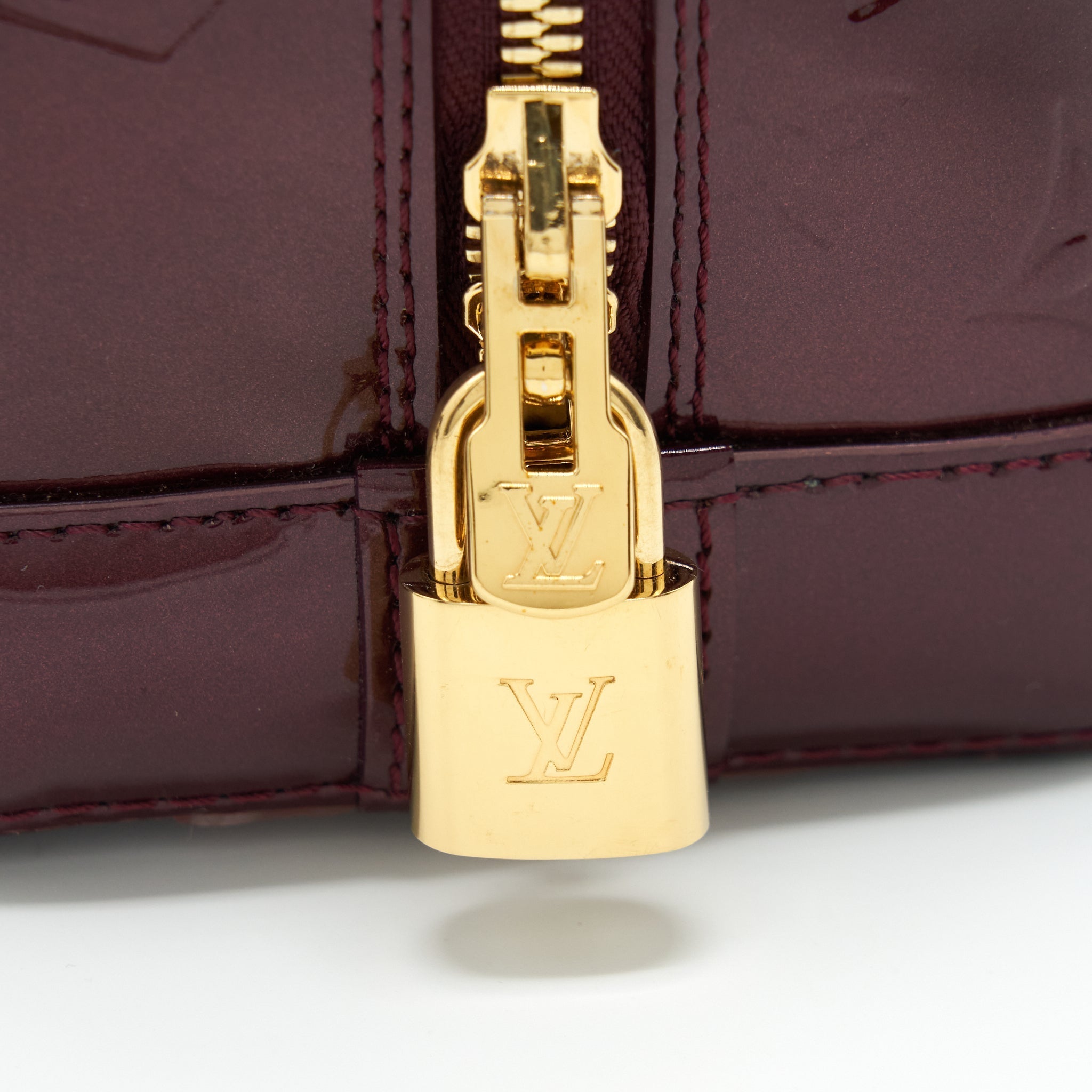 LOUIS VUITTON ALMA PM PATENT AMARANTE GHW