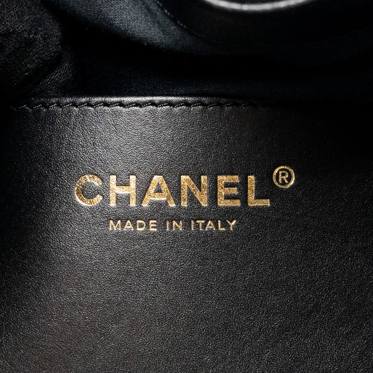 Chanel Medium 25 Bag Caviar Black GHW (Microchip)