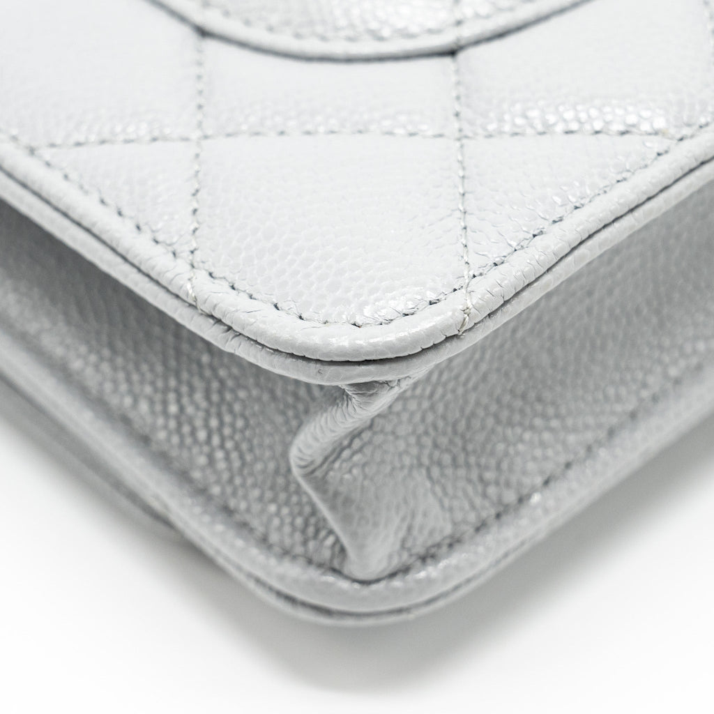 CHANEL CLASSIC WALLET ON CHAIN CAVIAR LIGHT GREY LGHW (MICROCHIP)