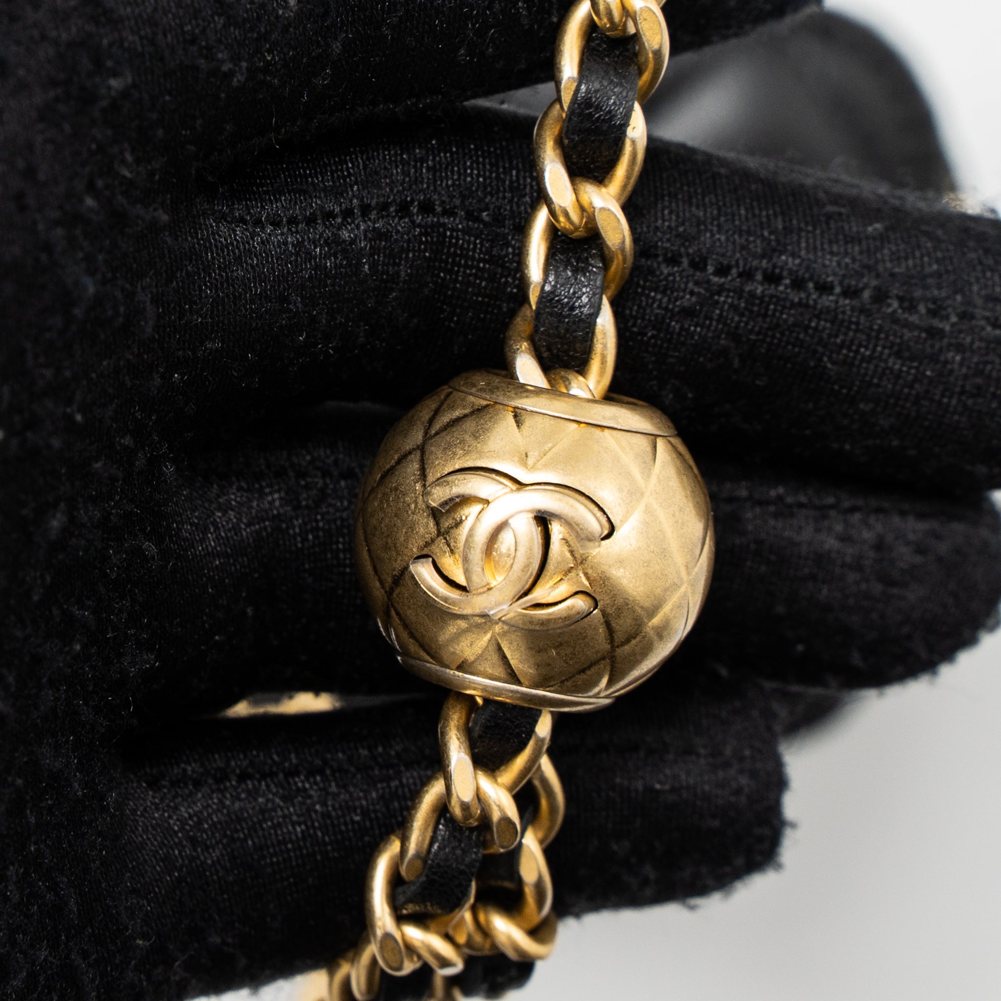 CHANEL PEARL CRUSH MINI VANITY CASE LAMBSKIN BLACK GHW