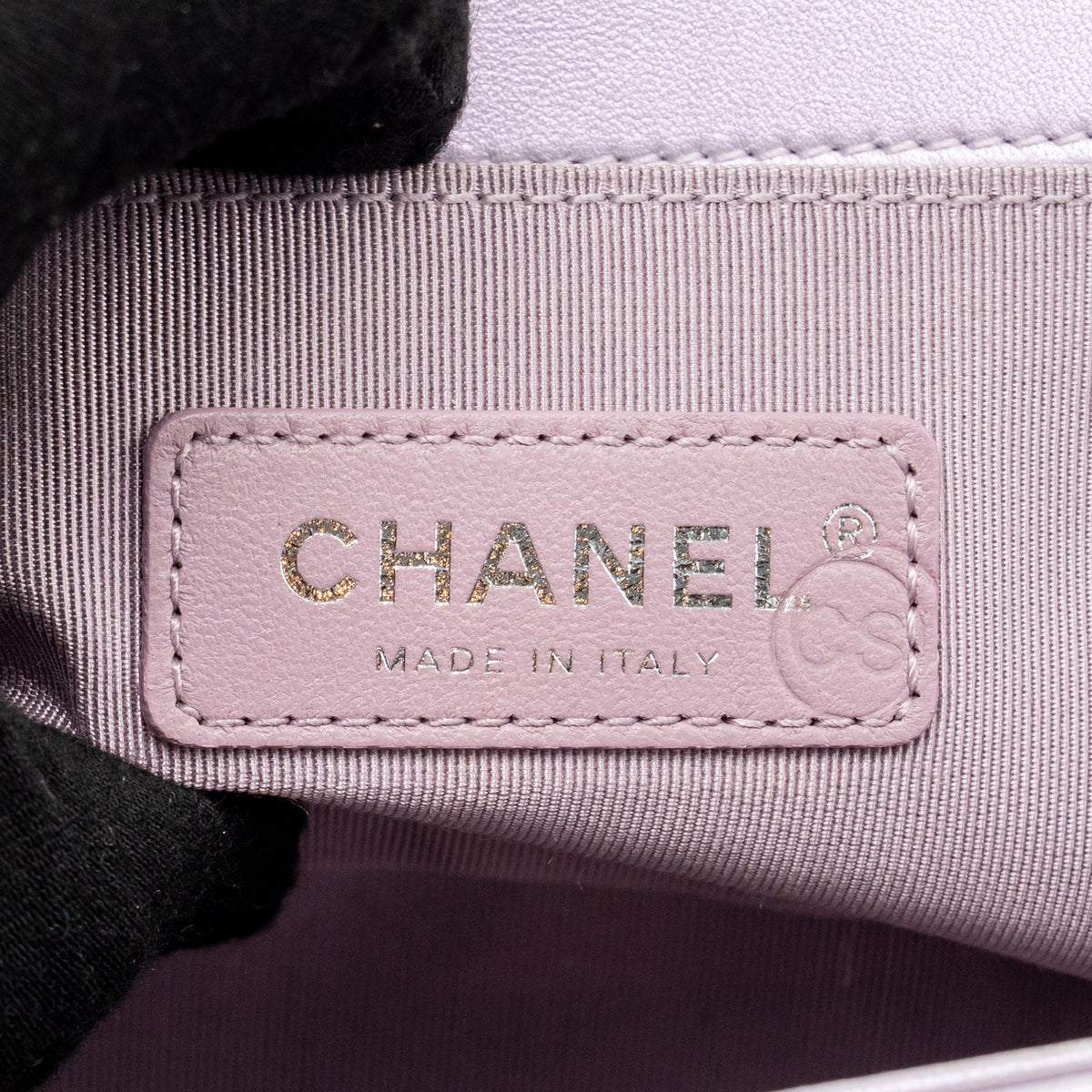 Chanel medium boy bag chevron Lambskin iridescent lilac SHW