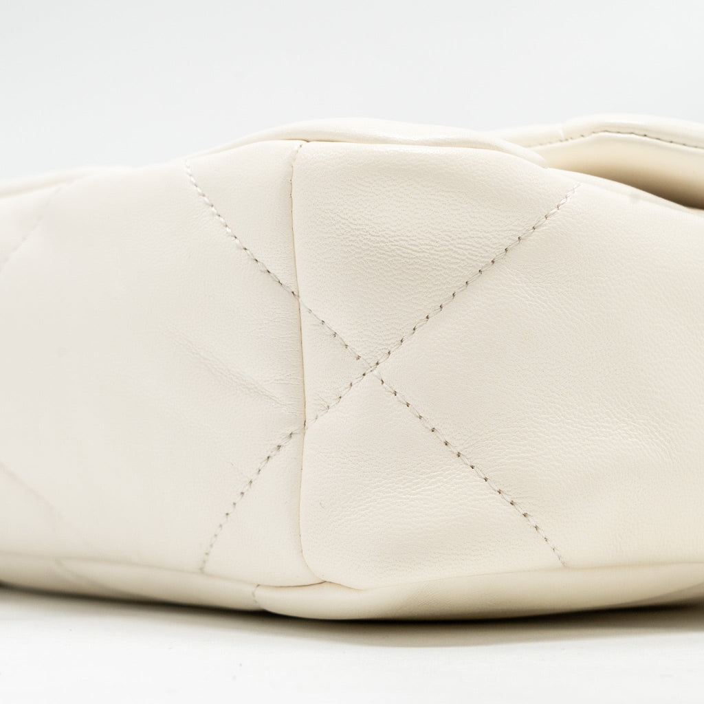 CHANEL SMALL 19 BAG LAMBSKIN WHITE MULTICOLOUR HARDWARE (MICROCHIP)