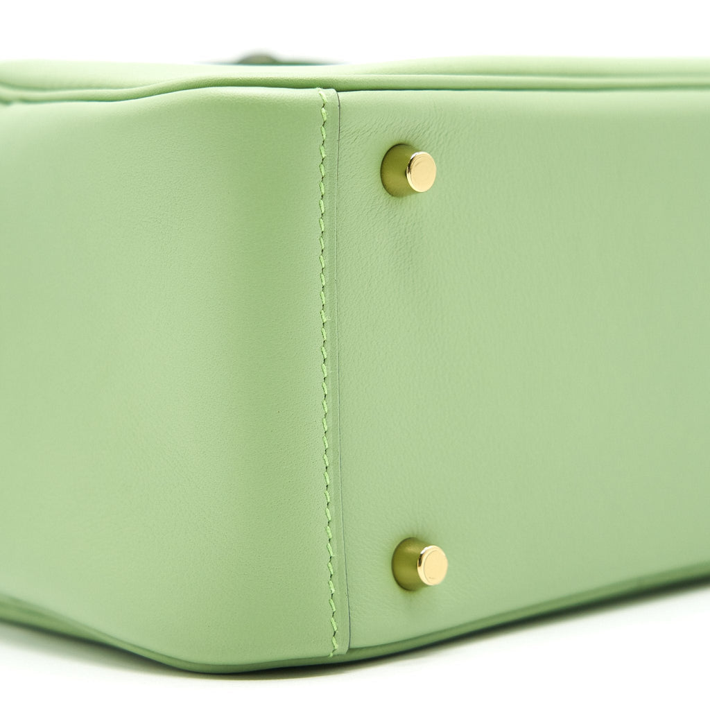 Hermes mini Lindy Vert criquet GHW Swift leather