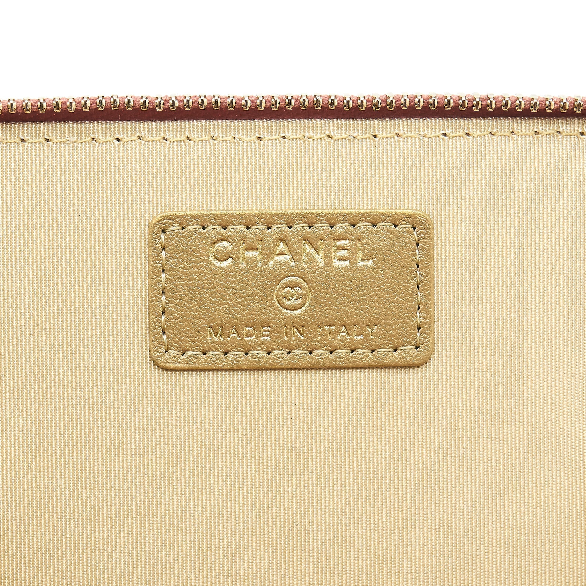 CHANEL 21B PEARL CRUSH LONG VANITY WITH CHAIN DARK PINK GHW