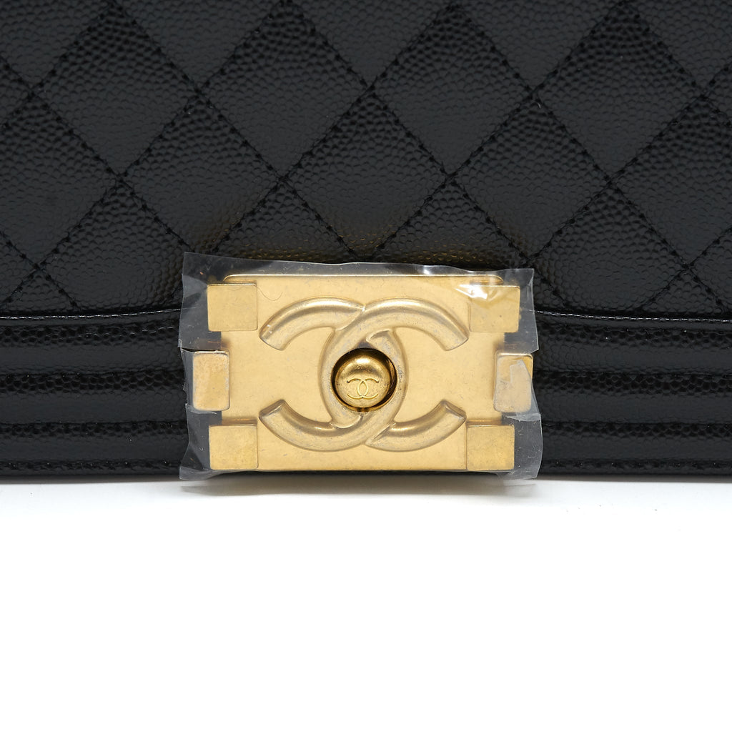 CHANEL SMALL BOY BAG CAVIAR BLACK GHW (MICROCHIP)