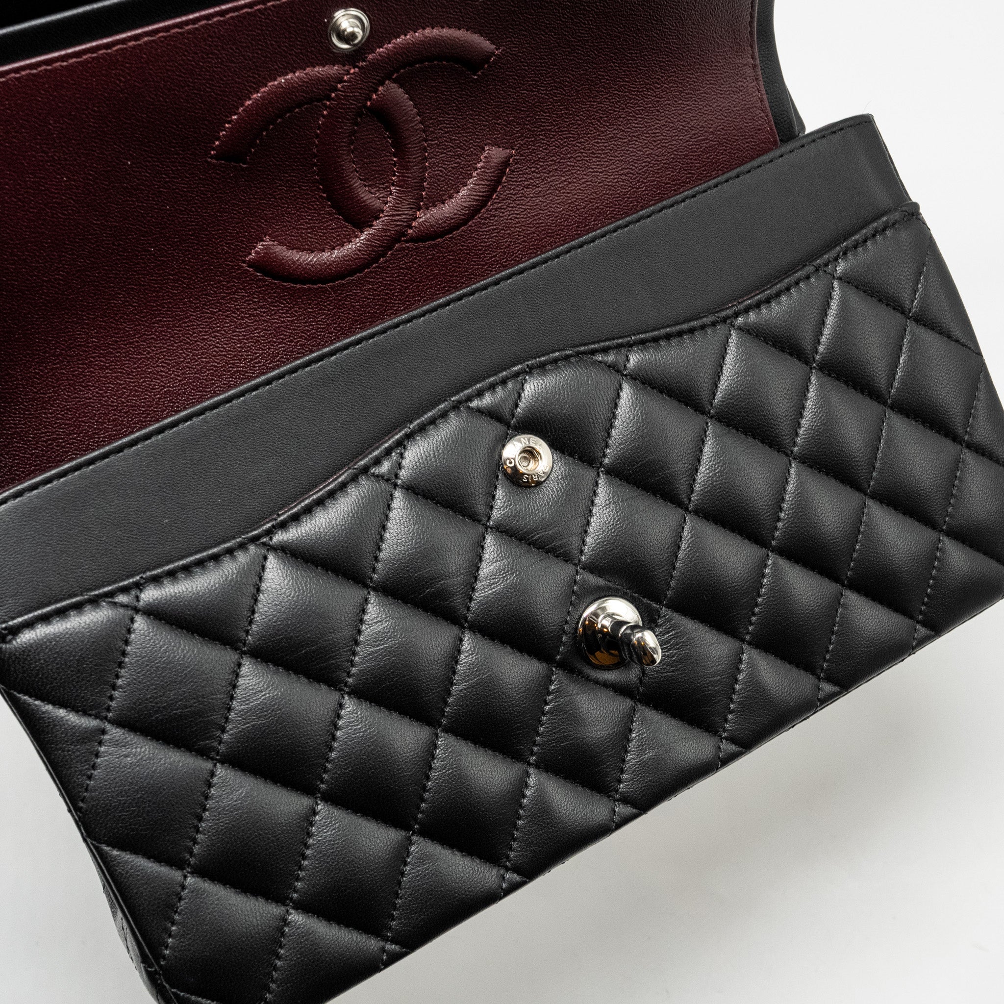 CHANEL MEDIUM CLASSIC DOUBLE FLAP BAG LAMBSKIN BLACK SHW (MICROCHIP)