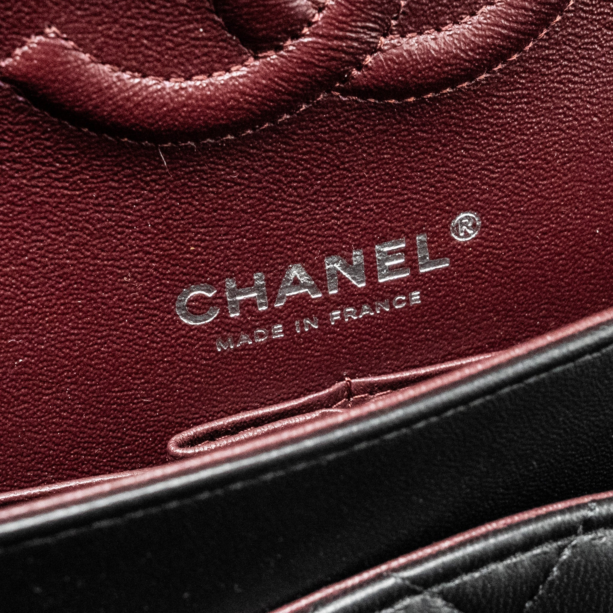 CHANEL MEDIUM CLASSIC DOUBLE FLAP BAG LAMBSKIN BLACK SHW (MICROCHIP)