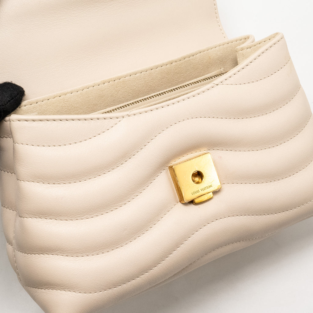LOUIS VUITTON HOLD ME NEW WAVE BAG CALFSKIN IVORY GHW