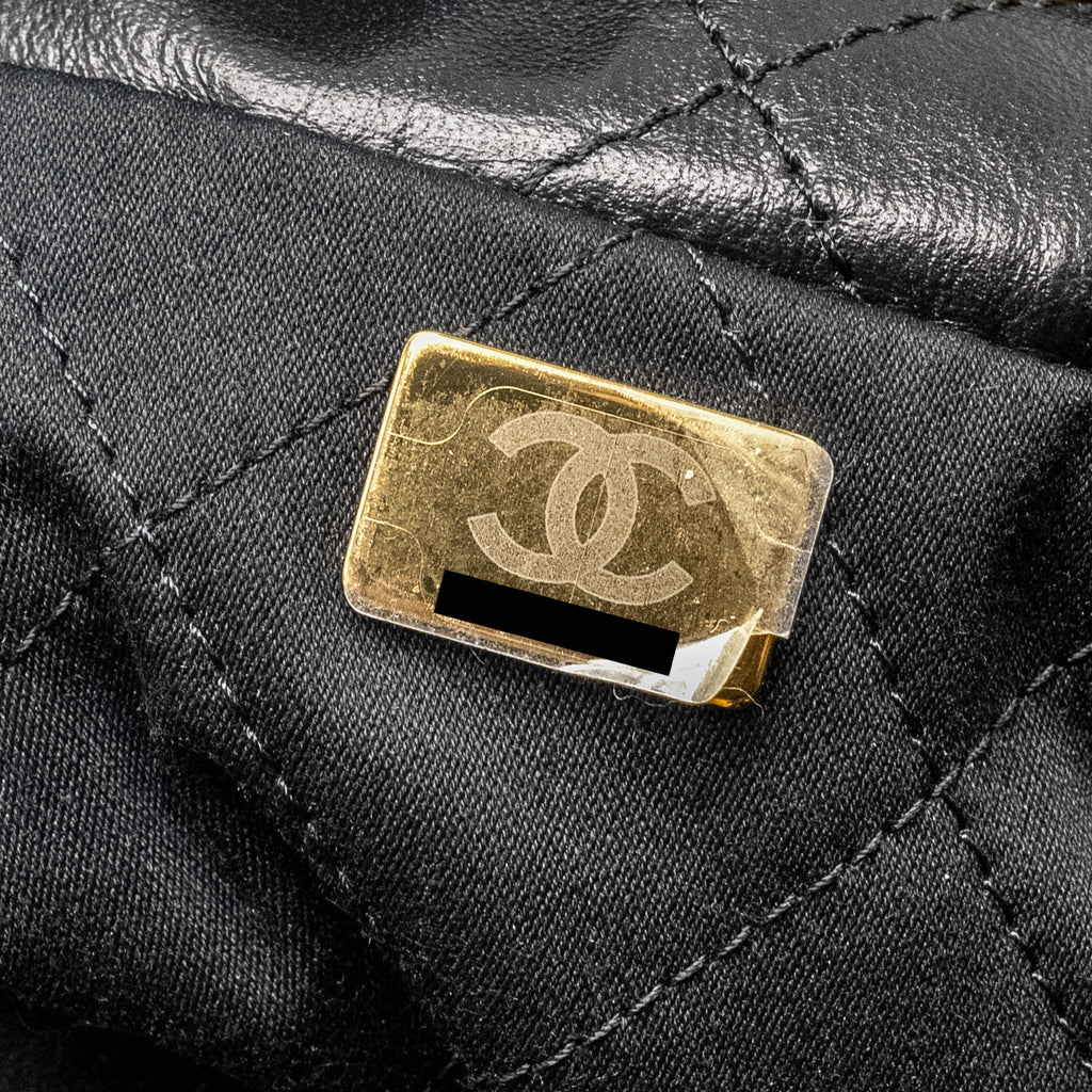 CHANEL 23A MEDIUM 22 BAG CALFSKIN BLACK GHW (MICROCHIP)