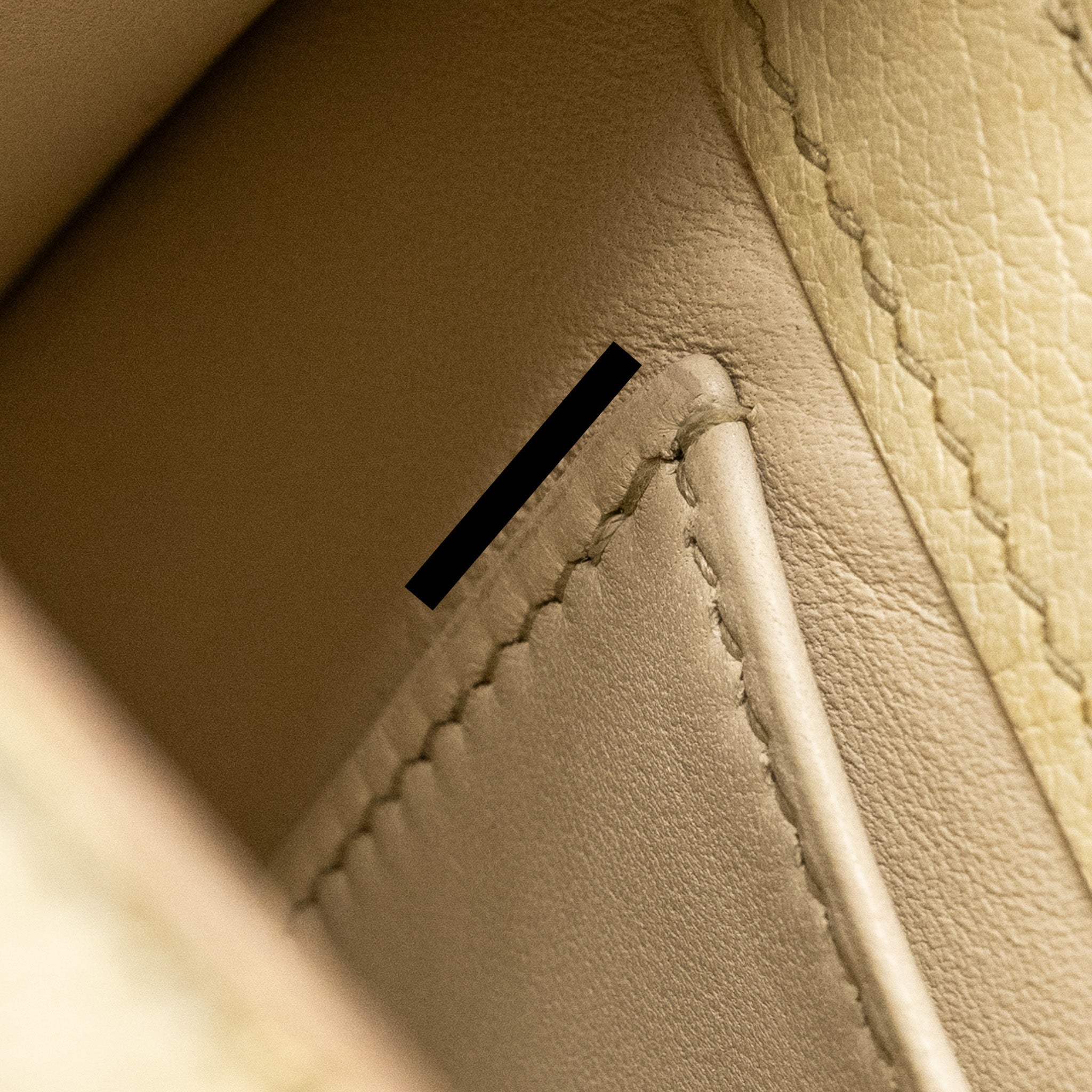 HERMES KELLY POCHETTE OSTRICH BETON GHW