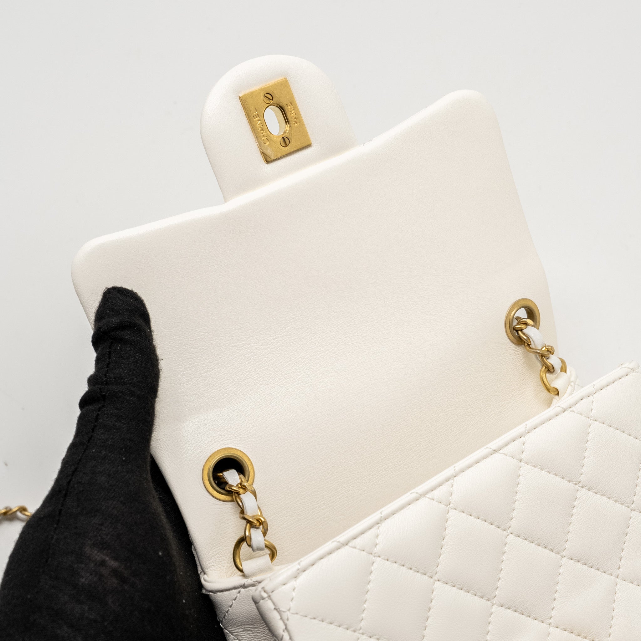 CHANEL PEARL CRUSH MINI SQUARE LAMBSKIN WHITE GHW (MICROCHIP)