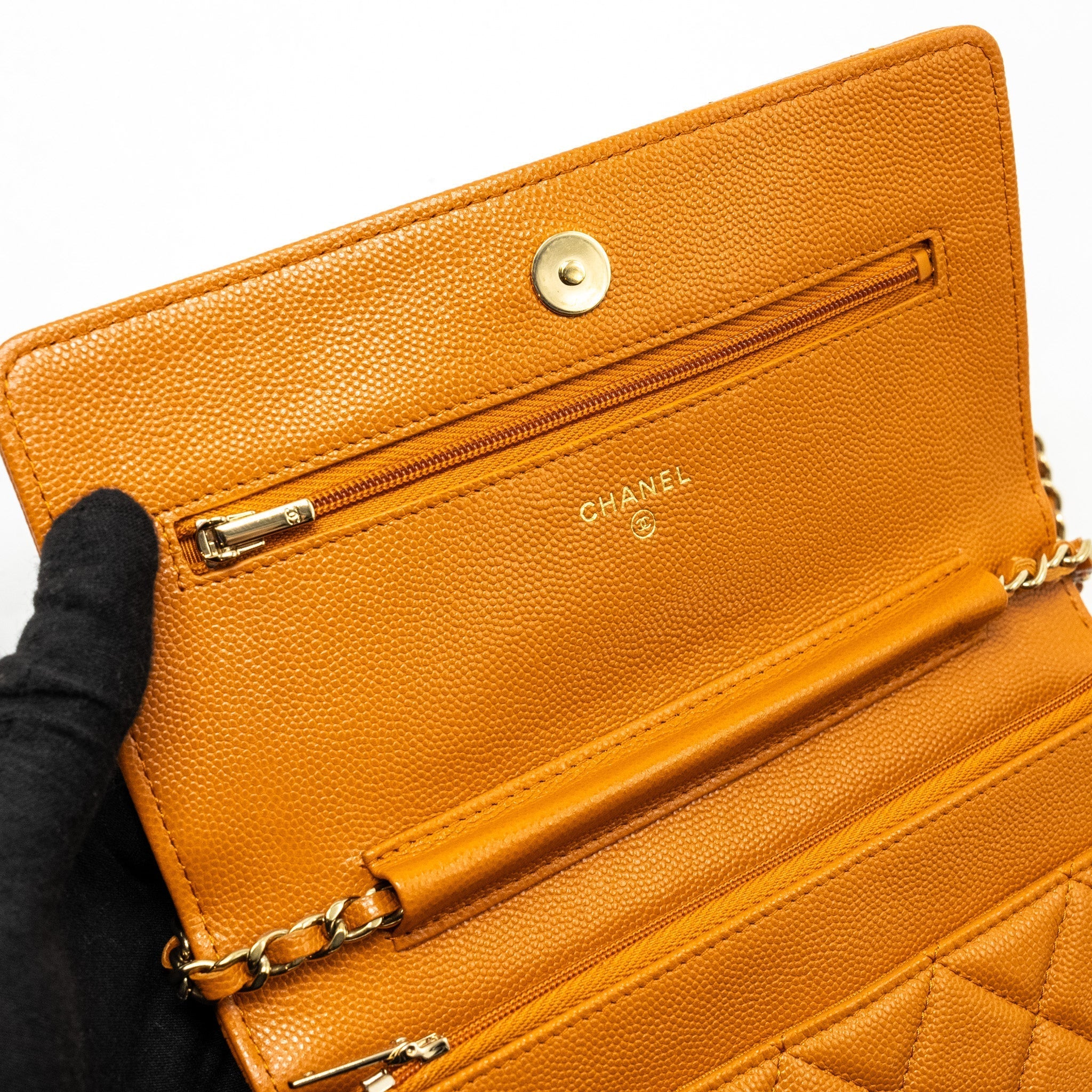 CHANEL CLASSIC WALLET ON CHAIN CAVIAR LIGHT BROWN LGHW (MICROCHIP)