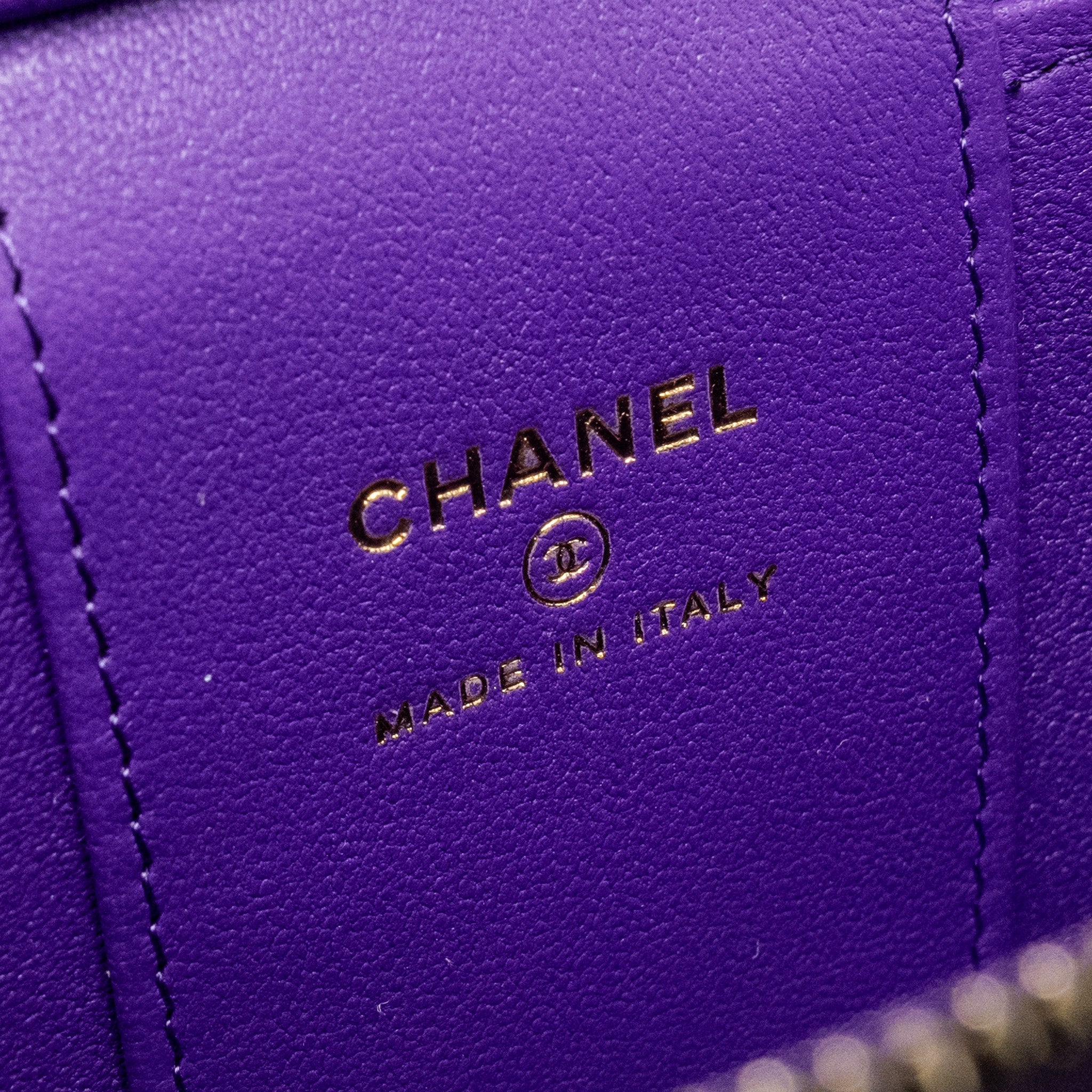 CHANEL 22A MINI VANITY CASE LAMBSKIN PURPLE LGHW (MICROCHIP)