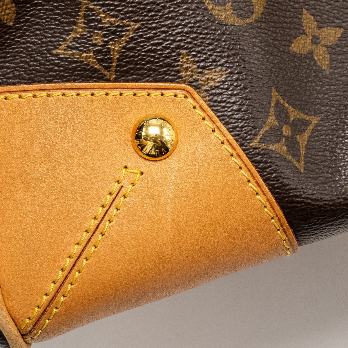 LOUIS VUITTON RETIRO PM MONOGRAM CANVAS GHW