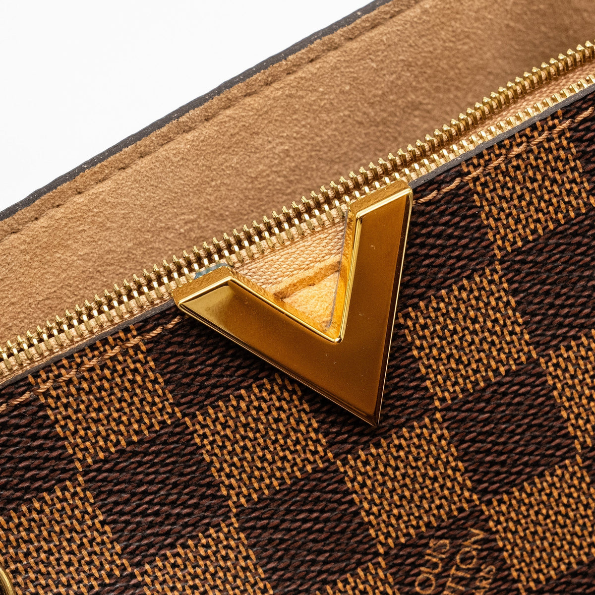 LOUIS VUITTON KENSINGTON DAMIER EBENE CANVAS GHW
